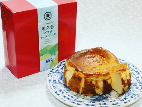 バスクチーズケーキ　宮川製菓